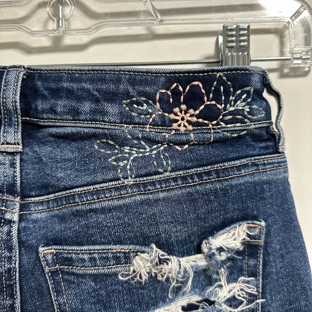 American Eagle Mom Jeans Dark Blue Embroidered